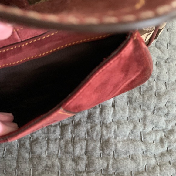 Small Coach handbag . Great condition! - Picture 6 of 6